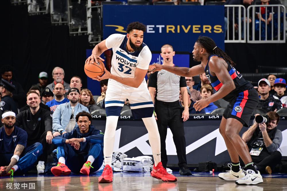 以他独特的 以他独特的