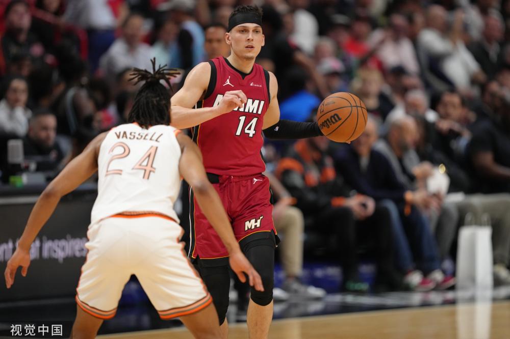 会中把球射 会中把球射