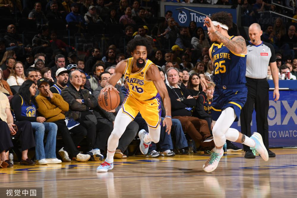 在关注一个 在关注一个