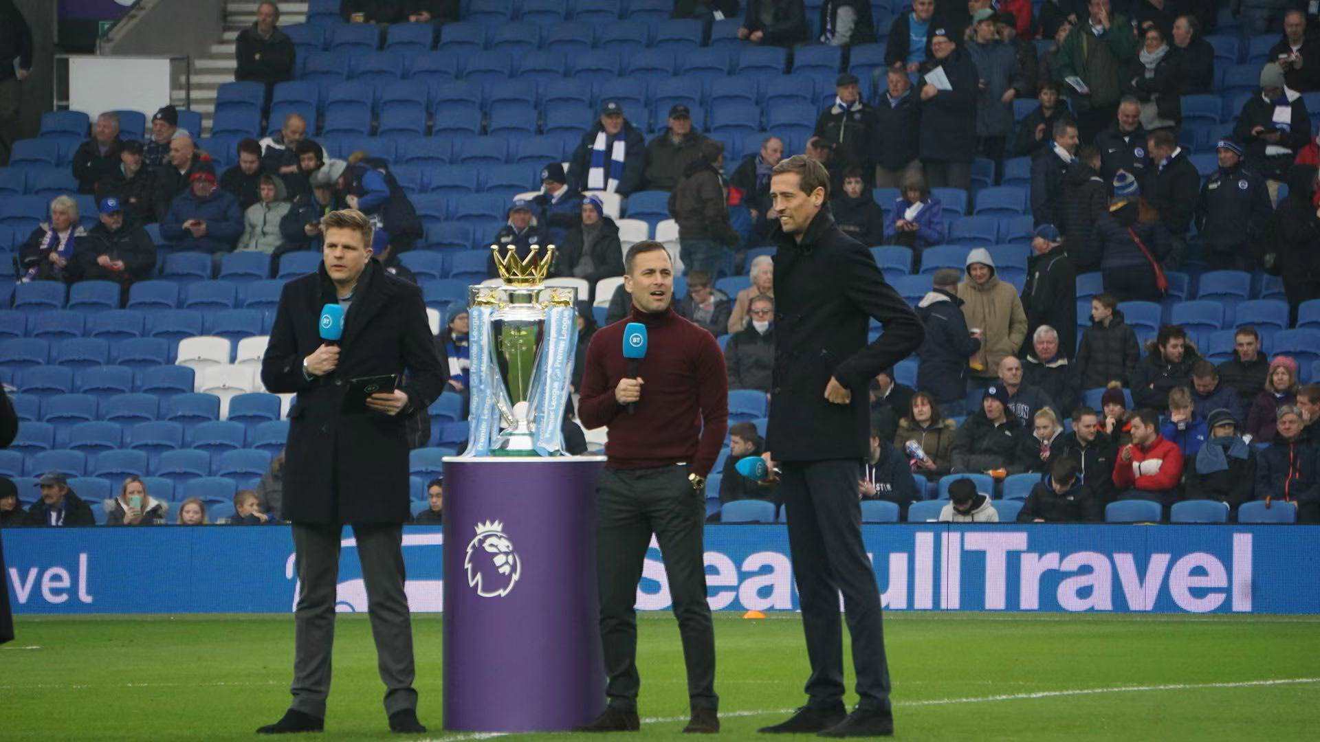 年的中游徘 年的中游徘